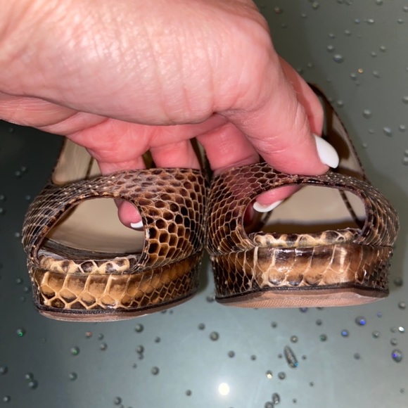 JIMMY CHOO Python Snakeskin Peep Toe Heels 37.5 - Picture 8 of 9